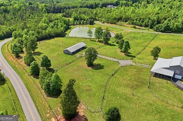 445 E Valley Road NE, Rydal, GA 30171