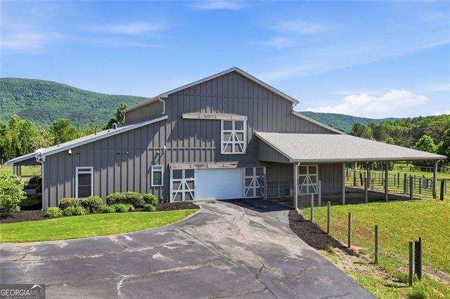 445 E Valley Road NE, Rydal, GA 30171