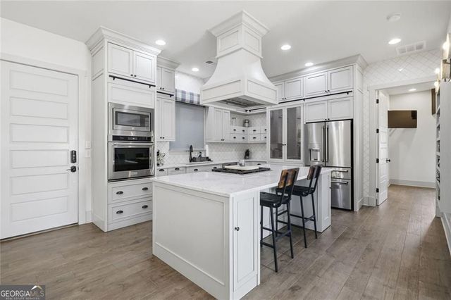 445 E Valley Road NE, Rydal, GA 30171
