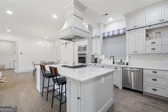 445 E Valley Road NE, Rydal, GA 30171