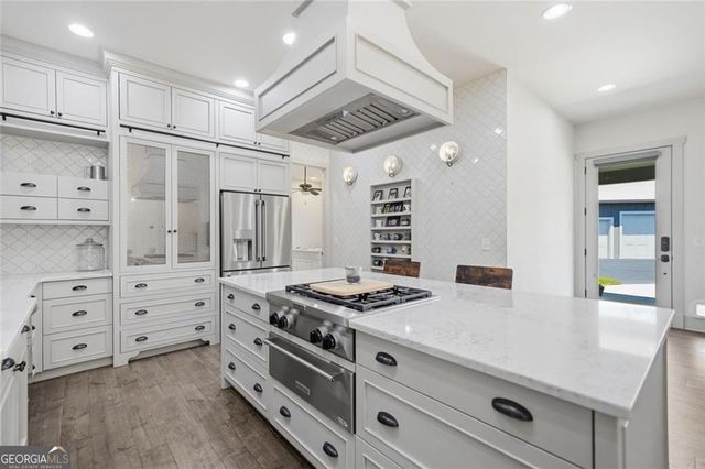 445 E Valley Road NE, Rydal, GA 30171