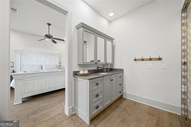 445 E Valley Road NE, Rydal, GA 30171