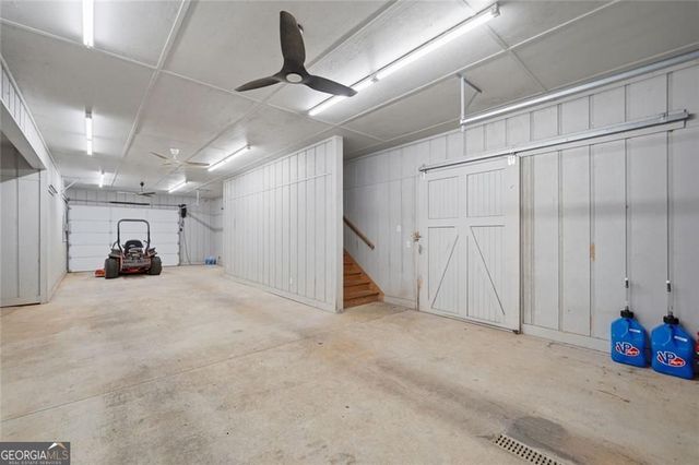 445 E Valley Road NE, Rydal, GA 30171