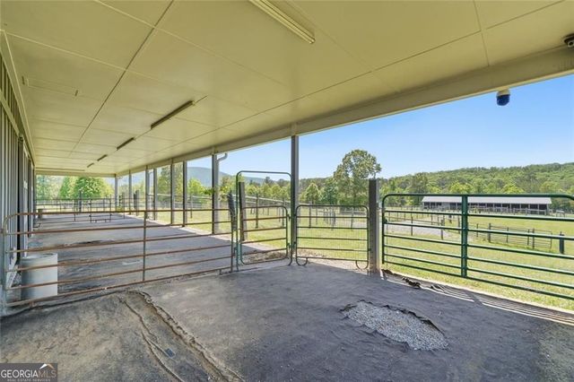 445 E Valley Road NE, Rydal, GA 30171