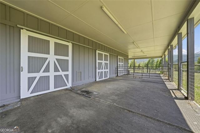 445 E Valley Road NE, Rydal, GA 30171