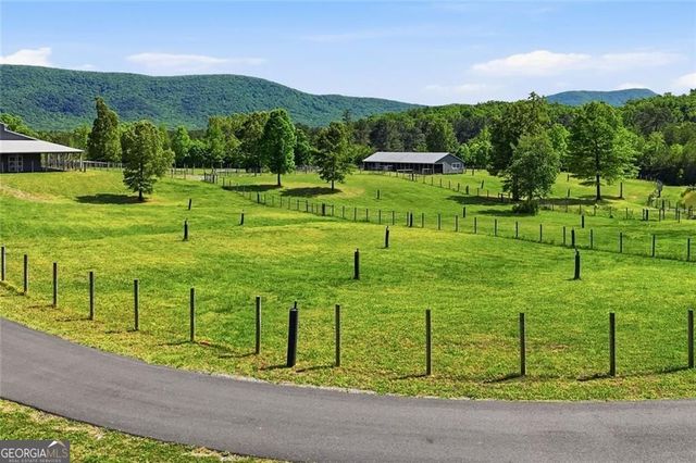 445 E Valley Road NE, Rydal, GA 30171