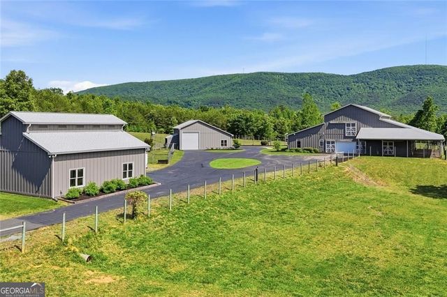 445 E Valley Road NE, Rydal, GA 30171