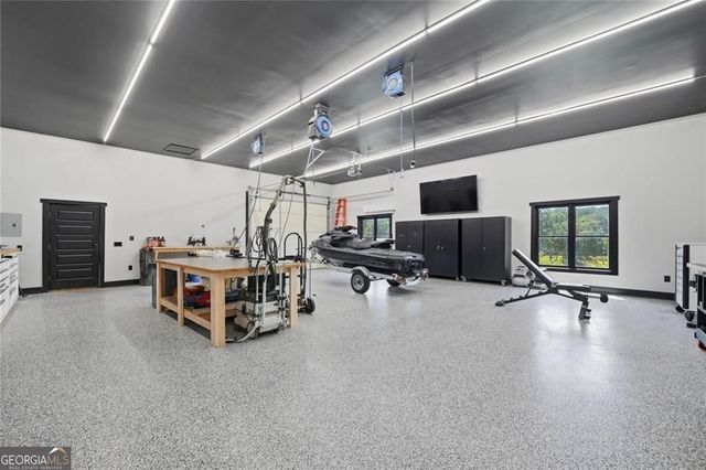 445 E Valley Road NE, Rydal, GA 30171