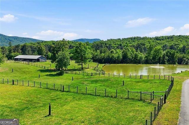 445 E Valley Road NE, Rydal, GA 30171