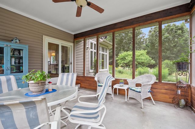 31664 Fish Hatchery Road, Kalamazoo, MI 49009