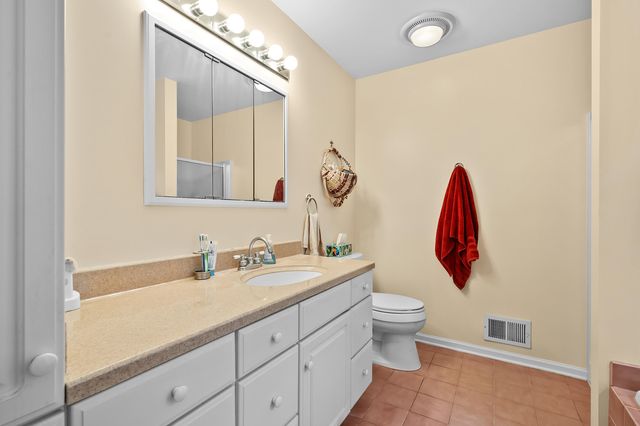 31664 Fish Hatchery Road, Kalamazoo, MI 49009