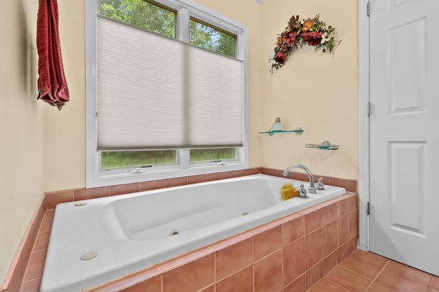 31664 Fish Hatchery Road, Kalamazoo, MI 49009