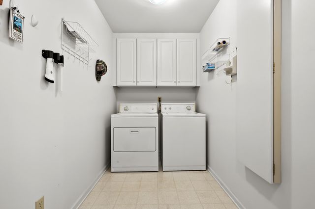 31664 Fish Hatchery Road, Kalamazoo, MI 49009