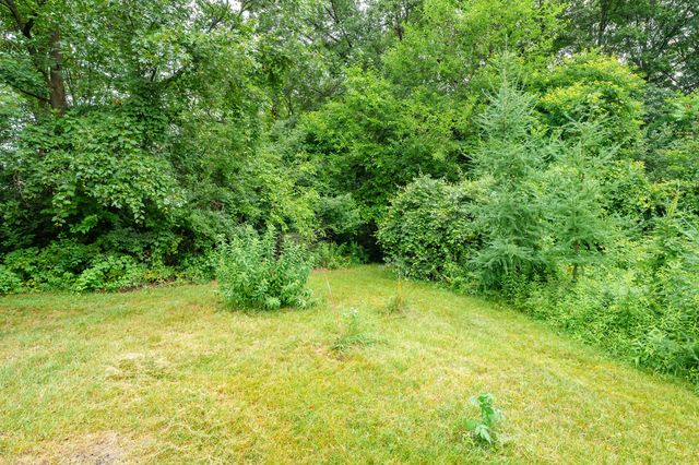 31664 Fish Hatchery Road, Kalamazoo, MI 49009