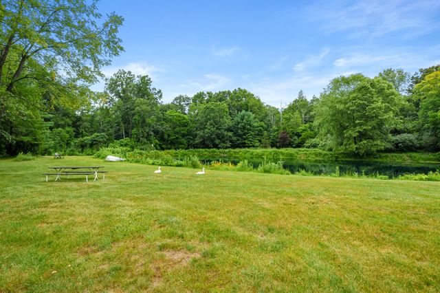 31664 Fish Hatchery Road, Kalamazoo, MI 49009