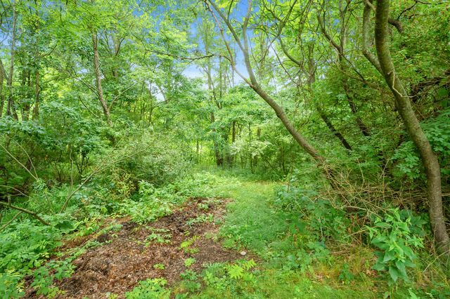 31664 Fish Hatchery Road, Kalamazoo, MI 49009