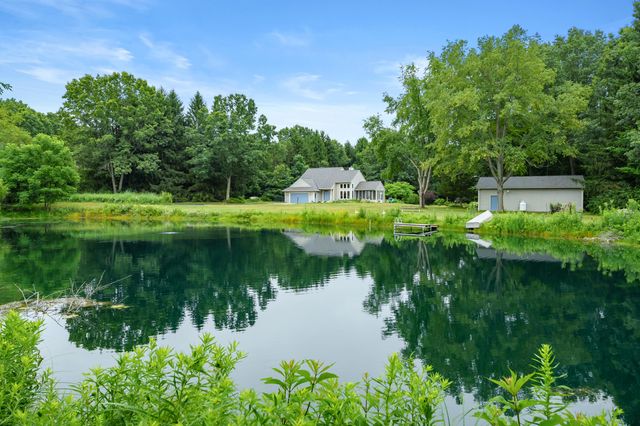 31664 Fish Hatchery Road, Kalamazoo, MI 49009