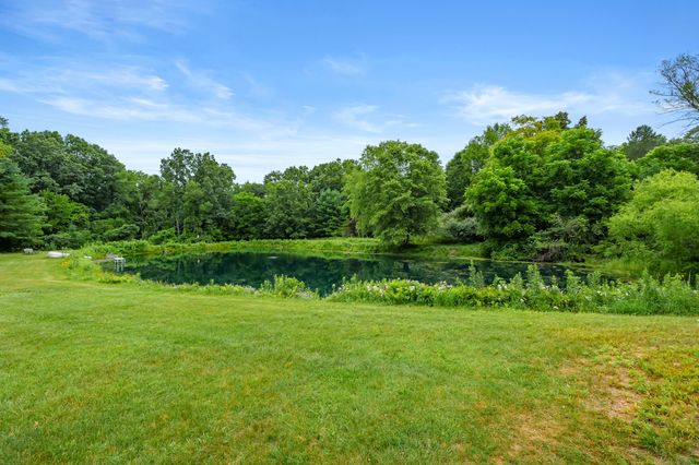 31664 Fish Hatchery Road, Kalamazoo, MI 49009