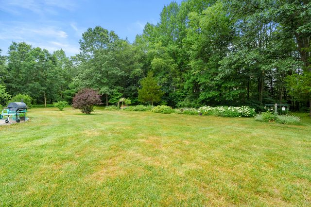 31664 Fish Hatchery Road, Kalamazoo, MI 49009