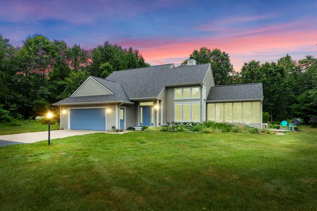 31664 Fish Hatchery Road, Kalamazoo, MI 49009