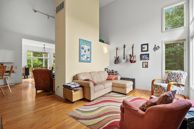 31664 Fish Hatchery Road, Kalamazoo, MI 49009