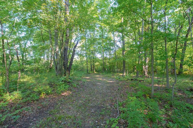 31664 Fish Hatchery Road, Kalamazoo, MI 49009