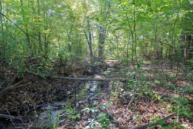 31664 Fish Hatchery Road, Kalamazoo, MI 49009