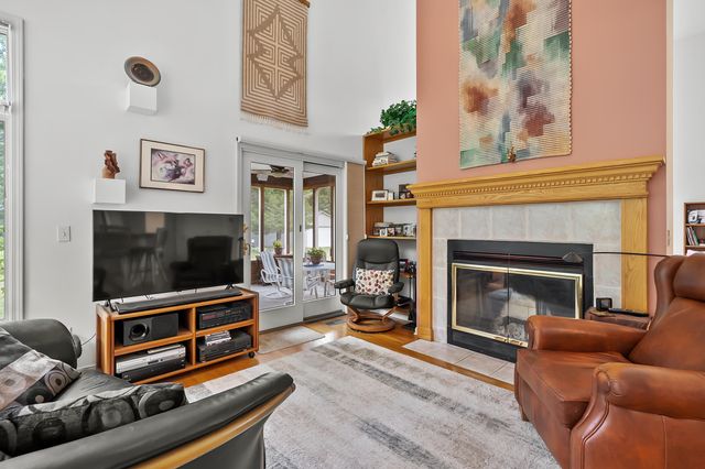 31664 Fish Hatchery Road, Kalamazoo, MI 49009