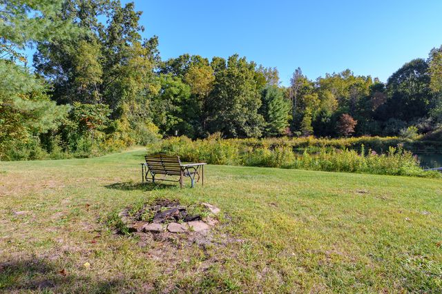 31664 Fish Hatchery Road, Kalamazoo, MI 49009