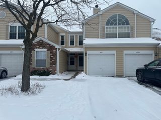 629 W Streamwood Boulevard B, Streamwood, IL 60107