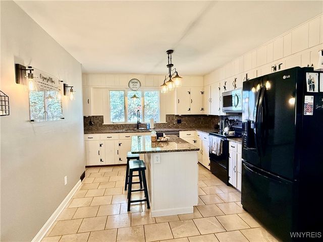 201 Oak Street, Batavia City, NY 14020