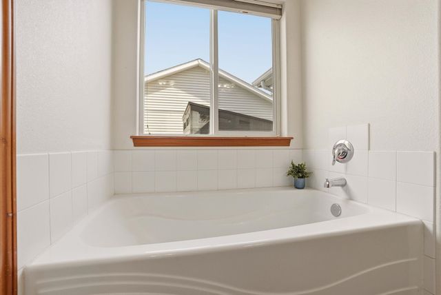 1303 N Simpson Rd, Liberty Lake, WA 99019