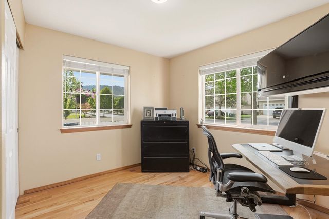 1303 N Simpson Rd, Liberty Lake, WA 99019