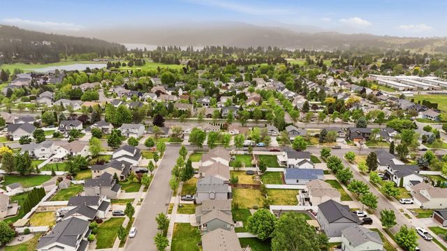 1303 N Simpson Rd, Liberty Lake, WA 99019