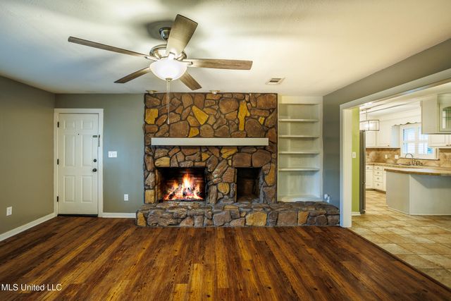 141 N Eagle Ridge Drive, Florence, MS 39073