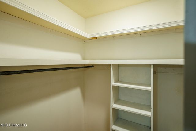 141 N Eagle Ridge Drive, Florence, MS 39073