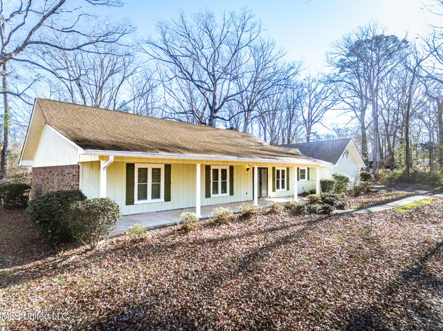 141 N Eagle Ridge Drive, Florence, MS 39073