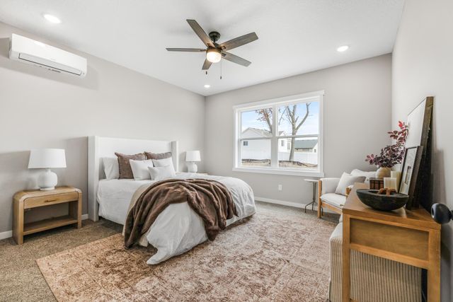 713 David Way, Isanti, MN 55040