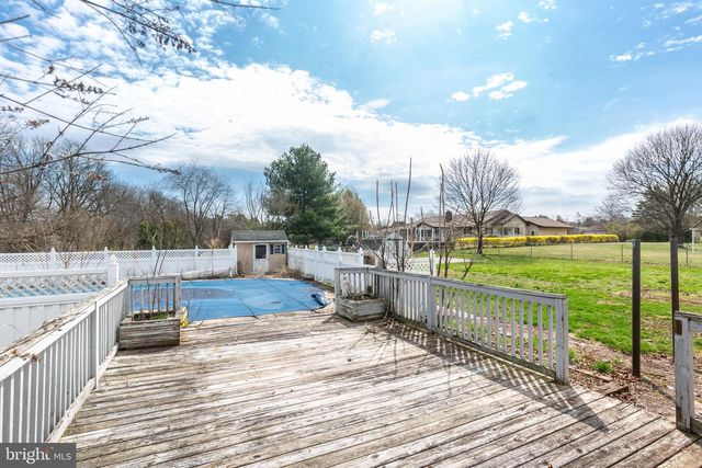 5 SUNSET DR, Gettysburg, PA 17325