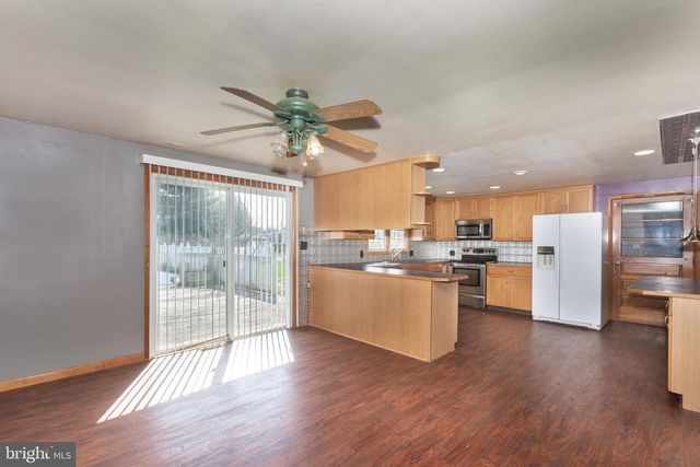 5 SUNSET DR, Gettysburg, PA 17325