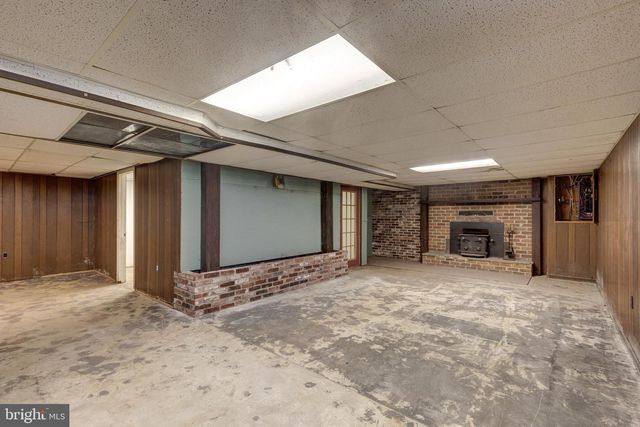 5 SUNSET DR, Gettysburg, PA 17325