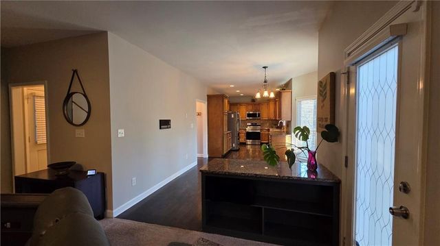 8980 Stonelake Court, Roswell, GA 30076