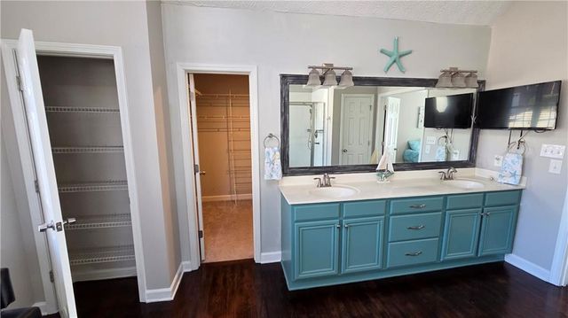 8980 Stonelake Court, Roswell, GA 30076