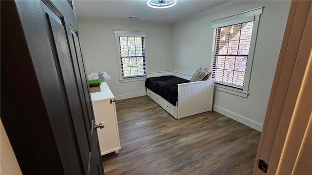 8980 Stonelake Court, Roswell, GA 30076