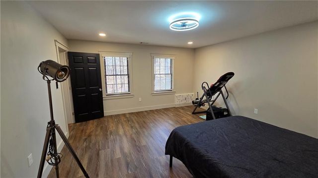 8980 Stonelake Court, Roswell, GA 30076