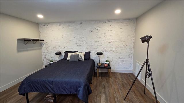 8980 Stonelake Court, Roswell, GA 30076