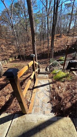 8980 Stonelake Court, Roswell, GA 30076