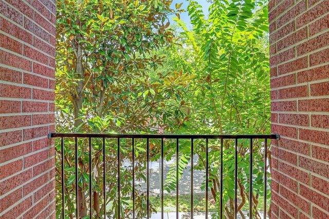 934 E Heights Hollow Lane, Houston, TX 77007