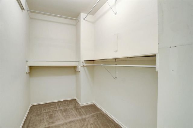 934 E Heights Hollow Lane, Houston, TX 77007