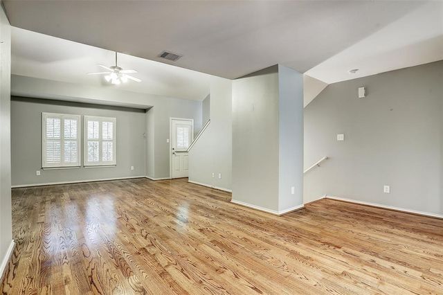 934 E Heights Hollow Lane, Houston, TX 77007